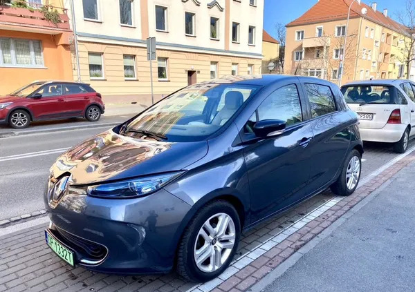 renault zoe opole Renault Zoe cena 56500 przebieg: 49000, rok produkcji 2017 z Opole